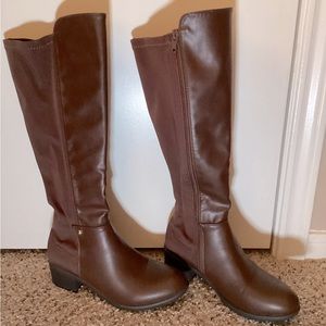 Cute boots perfect for the holidays.